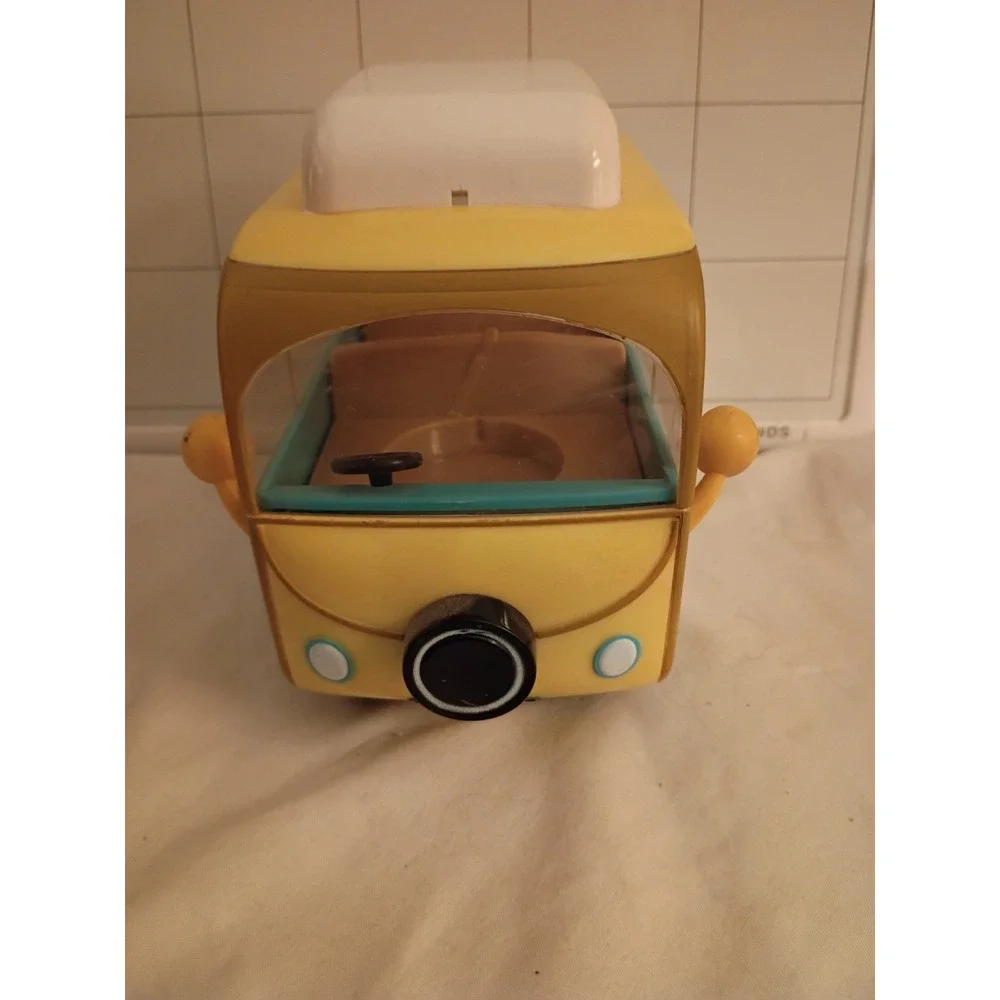 Peppa Pig Yellow Campervan Toy Vehicle Jazwares 95707-03085-CH Rolling Wheels
